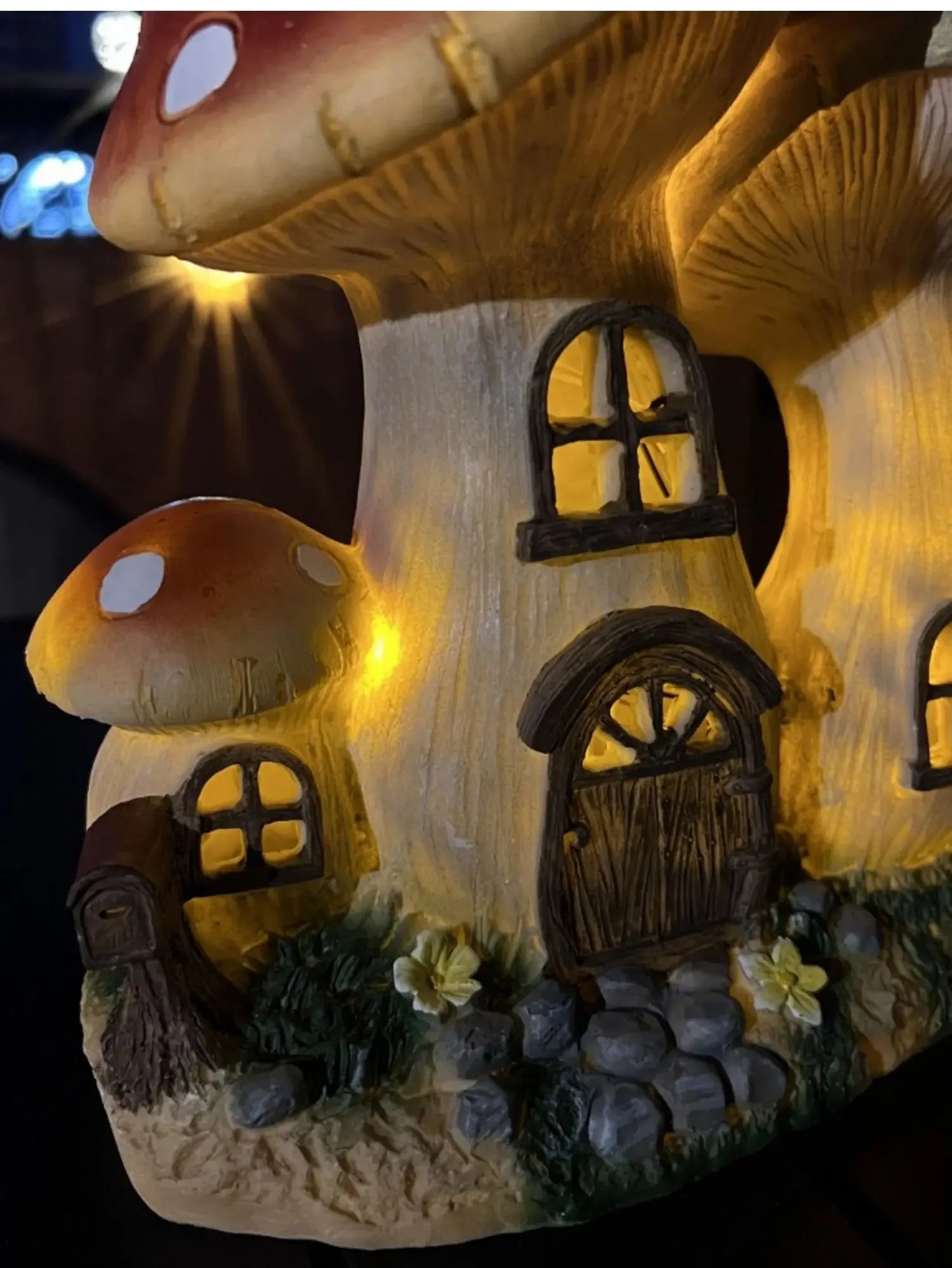 Mushroom House Lamp Mini Resin Outdoor Decoration Fairy Tale Villa Solar Light Craft Home Waterproof Lawn Lamp Garden Decoration